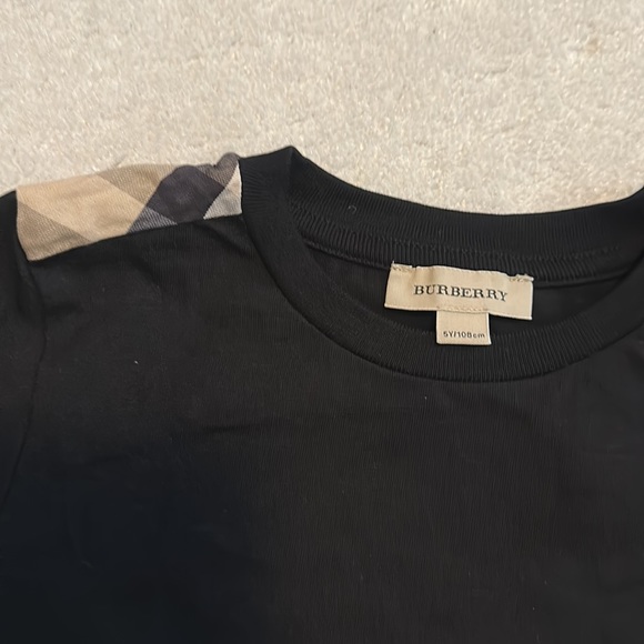 Burberry Black Long Tshirt - Picture 2 of 2